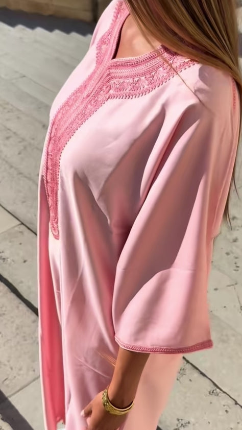 Kandoura by Zrina – Rose Edition